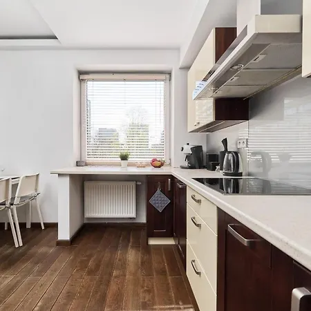 Family With Parking Inowroclawska By Renters Appartement