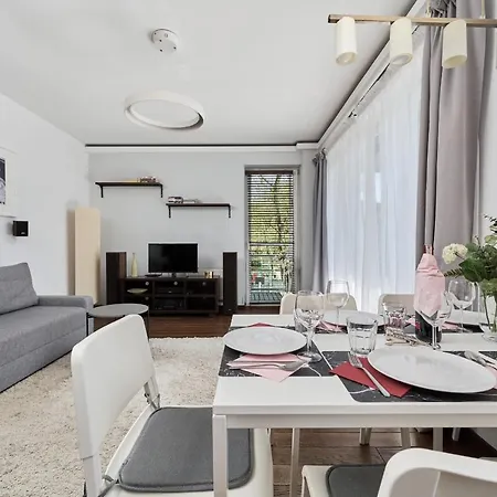 Apartment Family With Parking Inowroclawska By Renters